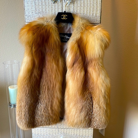 Red Fox Fur Vest - Picture 1 of 5